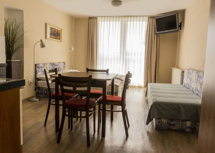 Studia A Apartmany U Karla