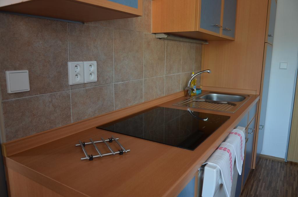 Studia A U Karla Apartment *