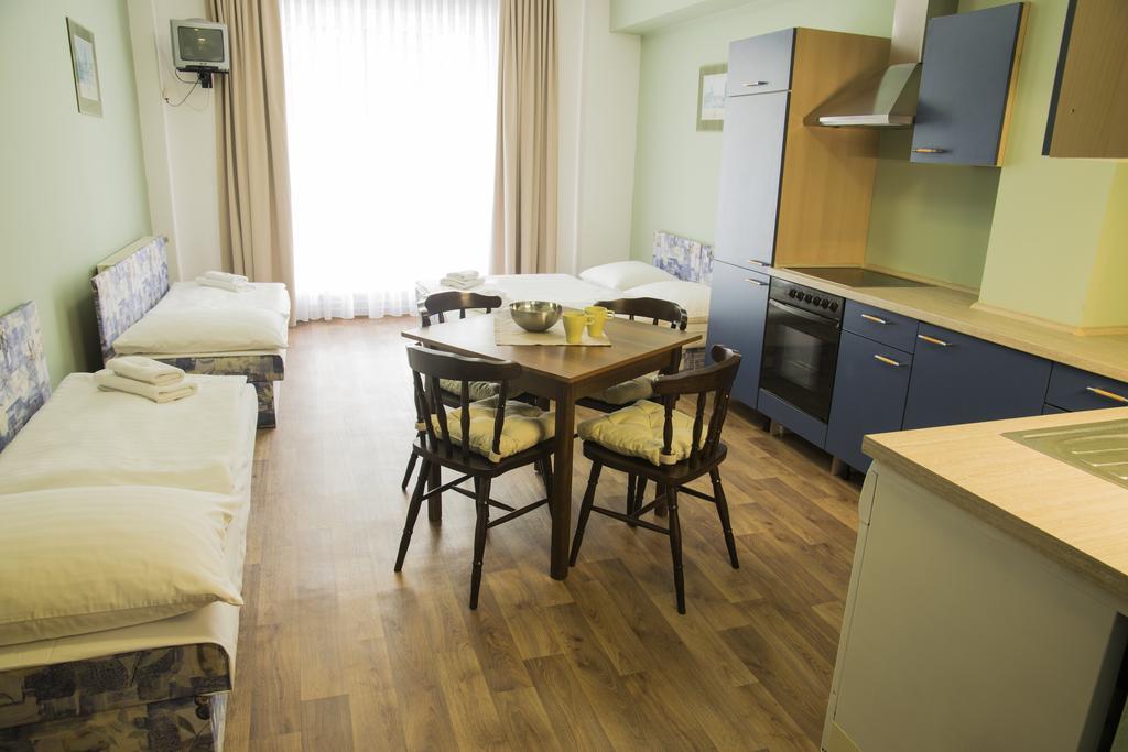 Apartment Studia A U Karla *